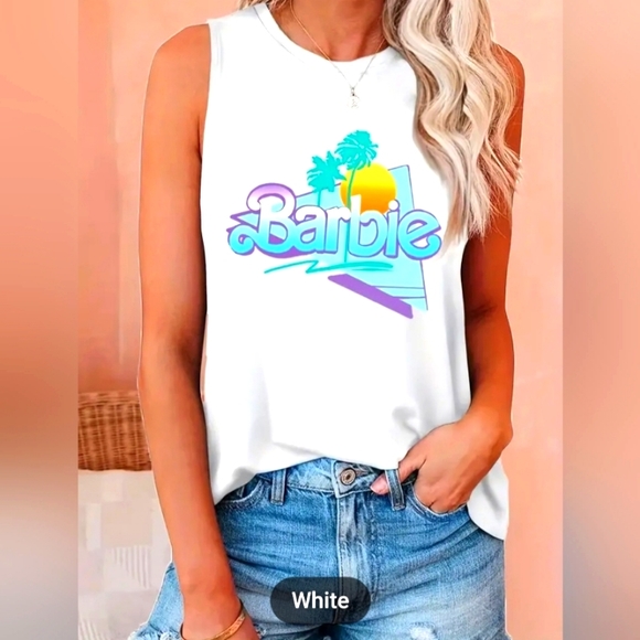 Tops - Barbie tshirt